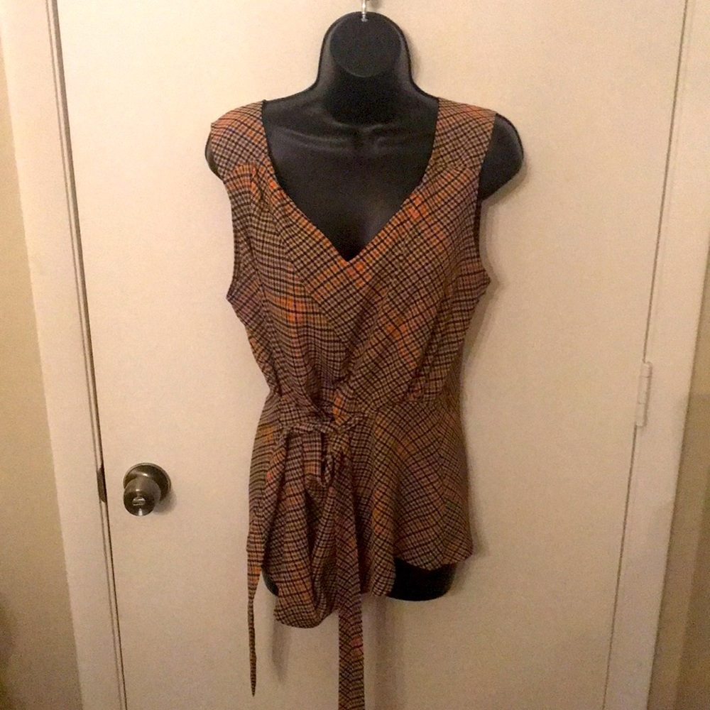 New York and Company top. Medium